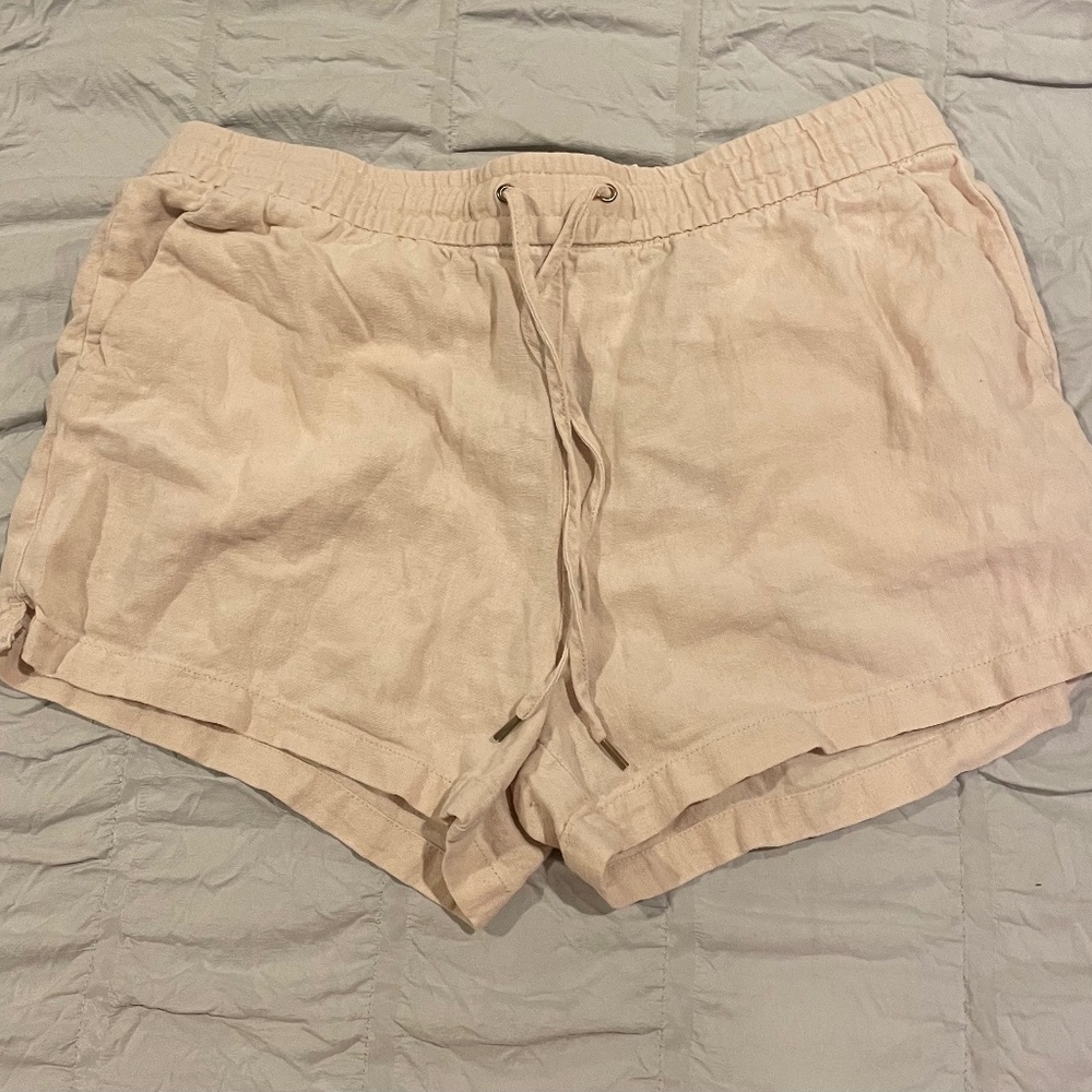 h&m pink shorts